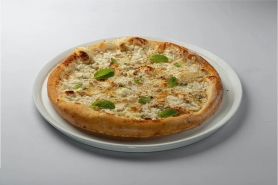 Пицца-Хачапури с грушей и сыром дорблю